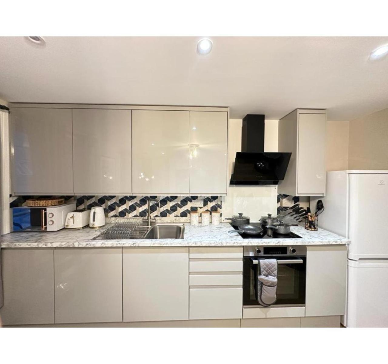 F3- Gorgeous 1 Bed Flat Near Edgware Road Station Apartamento Londres Exterior foto